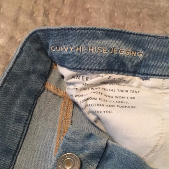 American Eagle Curvy High Rise Jegging - Picture 9 of 12